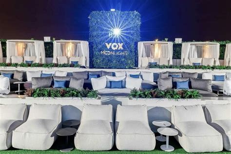 VOX Moonlight Experience .